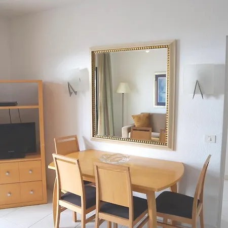 2-bedroom 4-star In Christianos Apartment *