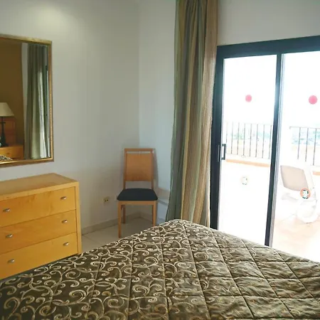 2-bedroom 4-star In Christianos Apartment *
